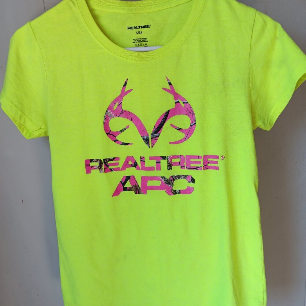 RealTree Tshirt Size Small NWOT